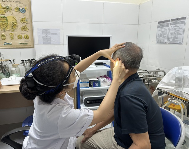 Khám chữa bệnh, tri ân người có công với cách mạng- Ảnh 2. Khám chữa bệnh, tri ân người có công với cách mạng- Ảnh 2.