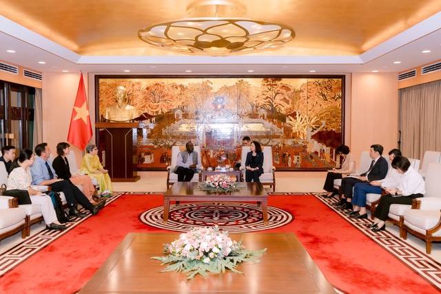 Hà Nội sẽ đệ trình Hồ sơ khôi phục Chính điện Kính Thiên vào tháng 2/2026 - Ảnh 1. Hà Nội sẽ đệ trình Hồ sơ khôi phục Chính điện Kính Thiên vào tháng 2/2026 - Ảnh 1.
