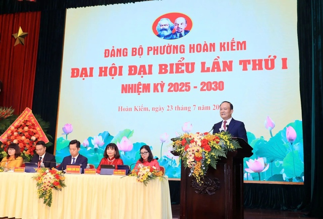 Phường Hoàn Kiếm xác định đột phá trong quản trị đô thị hiện đại- Ảnh 1. Phường Hoàn Kiếm xác định đột phá trong quản trị đô thị hiện đại- Ảnh 1.