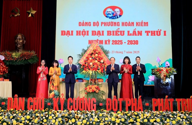 Phường Hoàn Kiếm xác định đột phá trong quản trị đô thị hiện đại- Ảnh 2. Phường Hoàn Kiếm xác định đột phá trong quản trị đô thị hiện đại- Ảnh 2.