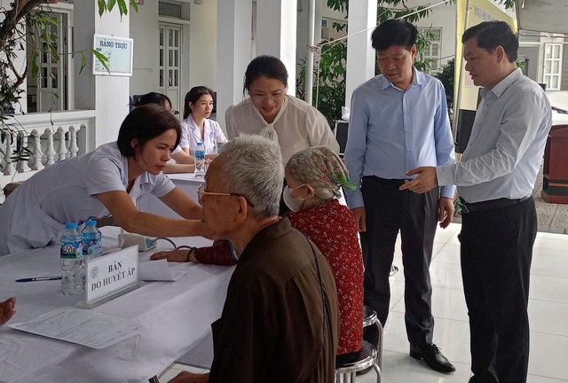 Chăm lo tốt hơn sức khỏe cho người có công với cách mạng- Ảnh 1.
