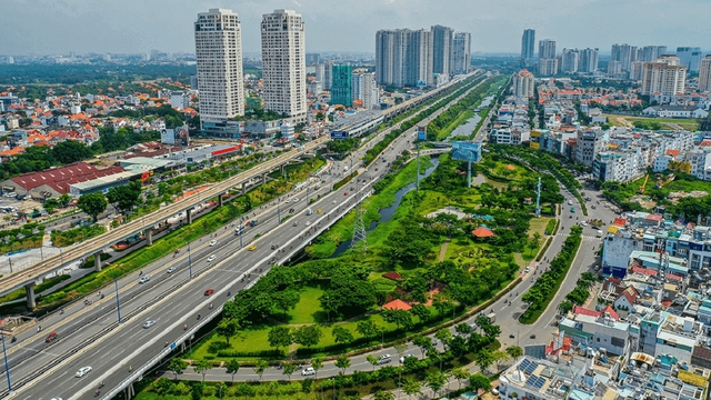 Cử tri Thủ đô kiến nghị về quản lý đất đai, môi trường và hạ tầng- Ảnh 1. Cử tri Thủ đô kiến nghị về quản lý đất đai, môi trường và hạ tầng- Ảnh 1.