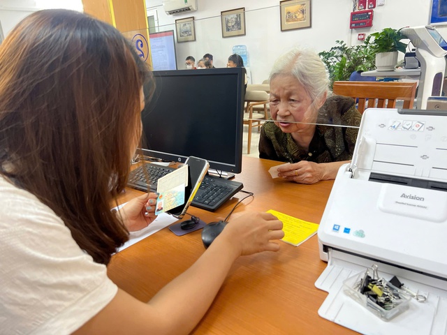 Hà Nội triển khai Chiến dịch '45 ngày đêm ra quân hỗ trợ hoạt động chuyển đổi số'- Ảnh 2.