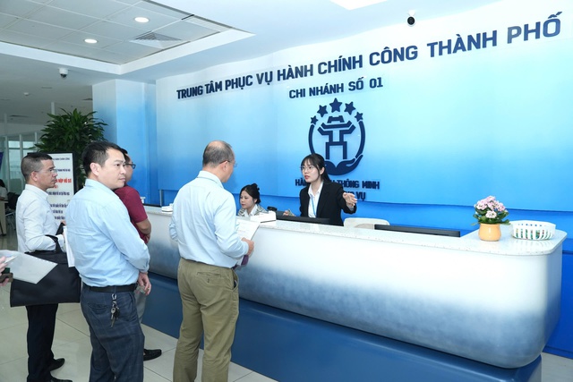 Hà Nội triển khai 15 tiện ích miễn phí tại các điểm phục vụ hành chính công- Ảnh 1. Hà Nội triển khai 15 tiện ích miễn phí tại các điểm phục vụ hành chính công- Ảnh 1.