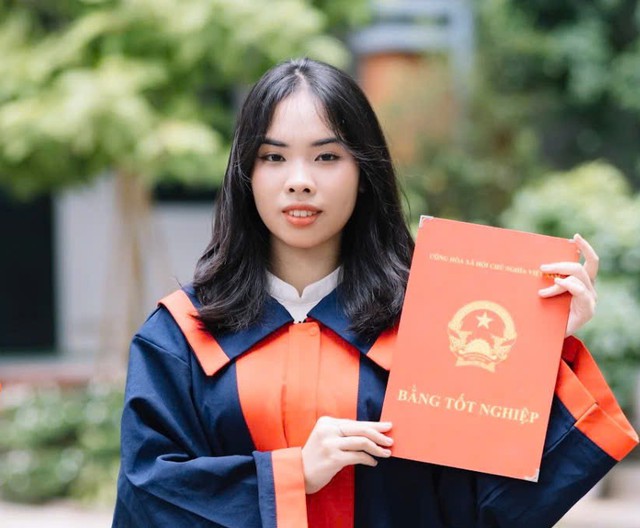 Gặp nữ sinh dân tộc Tày là thủ khoa kỳ thi vào lớp 10 của Hà Nội - Ảnh 1. Gặp nữ sinh dân tộc Tày là thủ khoa kỳ thi vào lớp 10 của Hà Nội - Ảnh 1.