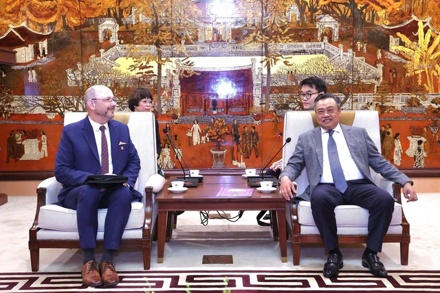 Hà Nội sẽ phối hợp với Đại sứ quán Thụy Sĩ tổ chức nhiều hoạt động văn hóa- Ảnh 1. Hà Nội sẽ phối hợp với Đại sứ quán Thụy Sĩ tổ chức nhiều hoạt động văn hóa- Ảnh 1.