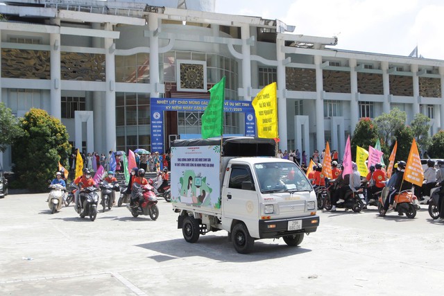Mít tinh hưởng ứng ngày Dân số thế giới 11/7- Ảnh 4. Mít tinh hưởng ứng ngày Dân số thế giới 11/7- Ảnh 4.