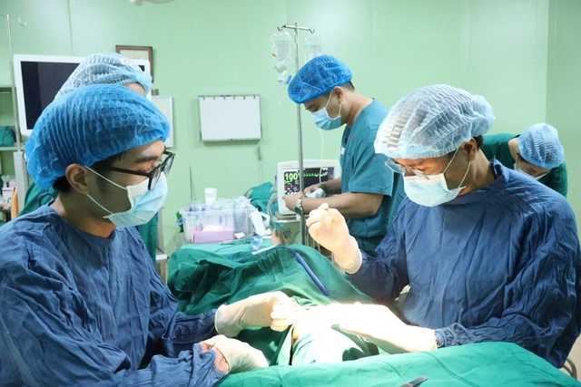 Phát triển chuyên môn sâu để nâng cao chất lượng điều trị- Ảnh 1. Phát triển chuyên môn sâu để nâng cao chất lượng điều trị- Ảnh 1.