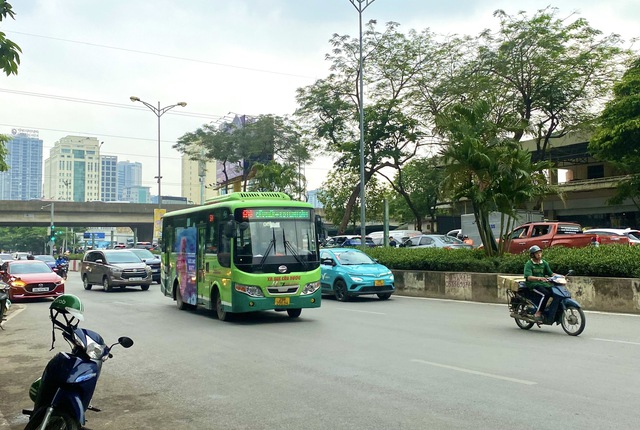 Hà Nội sẽ có 20 tuyến buýt phục vụ tham quan Triển lãm thành tựu kinh tế-xã hội- Ảnh 1. Hà Nội sẽ có 20 tuyến buýt phục vụ tham quan Triển lãm thành tựu kinh tế-xã hội- Ảnh 1.