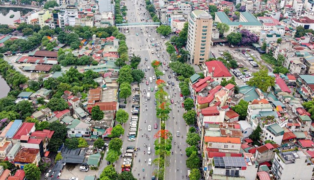 Hà Nội rà soát quỹ đất lắp đặt trạm sạc cho phương tiện năng lượng sạch- Ảnh 1.