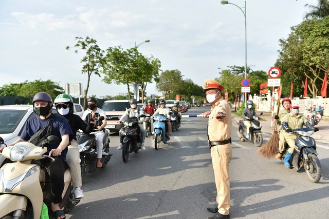 Hà Nội bố trí mặt bằng sắp xếp phương tiện phục vụ Lễ kỷ niệm, diễu binh, diễu hành- Ảnh 1. Hà Nội bố trí mặt bằng sắp xếp phương tiện phục vụ Lễ kỷ niệm, diễu binh, diễu hành- Ảnh 1.