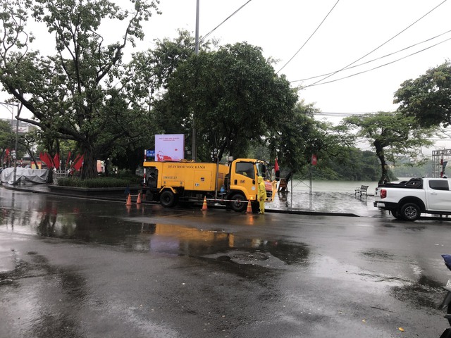 Hà Nội: Kịp thời thoát nước, phục vụ cho các hoạt động của Đại lễ A80- Ảnh 3. Hà Nội: Kịp thời thoát nước, phục vụ cho các hoạt động của Đại lễ A80- Ảnh 3.