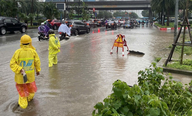 Hà Nội: Kịp thời thoát nước, phục vụ cho các hoạt động của Đại lễ A80- Ảnh 2. Hà Nội: Kịp thời thoát nước, phục vụ cho các hoạt động của Đại lễ A80- Ảnh 2.