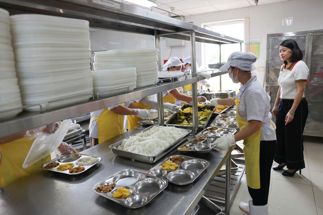 Chuẩn bị các điều kiện tốt nhất để đón năm học mới- Ảnh 1. Chuẩn bị các điều kiện tốt nhất để đón năm học mới- Ảnh 1.