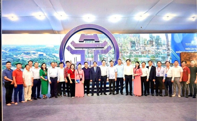 'Truyền thống và Sáng tạo Hà Nội 2025': Quảng bá thành tựu Thủ đô qua 80 năm- Ảnh 1. 'Truyền thống và Sáng tạo Hà Nội 2025': Quảng bá thành tựu Thủ đô qua 80 năm- Ảnh 1.