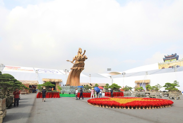 Không gian Truyền thống và Sáng tạo Hà Nội thu hút hàng nghìn khách tham quan- Ảnh 1. Không gian Truyền thống và Sáng tạo Hà Nội thu hút hàng nghìn khách tham quan- Ảnh 1.