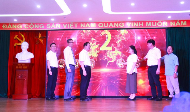 Vẽ tranh thiếu nhi quốc tế ‘Em yêu Hà Nội - Thành phố vì hòa bình’ năm 2025- Ảnh 1. Vẽ tranh thiếu nhi quốc tế ‘Em yêu Hà Nội - Thành phố vì hòa bình’ năm 2025- Ảnh 1.