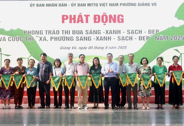 Lan tỏa mạnh mẽ phong trào ‘sáng - xanh - sạch - đẹp’ từ cơ sở- Ảnh 1. Lan tỏa mạnh mẽ phong trào ‘sáng - xanh - sạch - đẹp’ từ cơ sở- Ảnh 1.