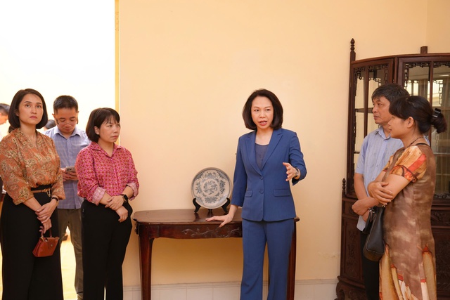 Hà Nội chuẩn bị cho Lễ gắn biển và Trưng bày tại di tích lưu niệm 48 Hàng Ngang- Ảnh 2.