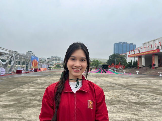 Học sinh, sinh viên Thủ đô tự hào tham gia tập luyện lễ diễu binh, diễu hành dịp Quốc khánh 2/9- Ảnh 2.