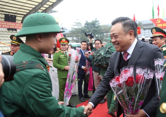 Hà Nội ra chỉ thị về việc tuyển chọn gọi công dân nhập ngũ- Ảnh 1. Hà Nội ra chỉ thị về việc tuyển chọn gọi công dân nhập ngũ- Ảnh 1.