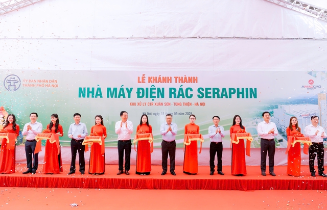 Hà Nội khánh thành Nhà máy điện rác Seraphin - Ảnh 1. Hà Nội khánh thành Nhà máy điện rác Seraphin - Ảnh 1.