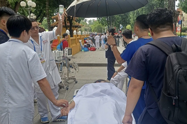 Y tế Thủ đô góp phần bảo đảm an toàn sức khỏe nhân dân- Ảnh 3. Y tế Thủ đô góp phần bảo đảm an toàn sức khỏe nhân dân- Ảnh 3.