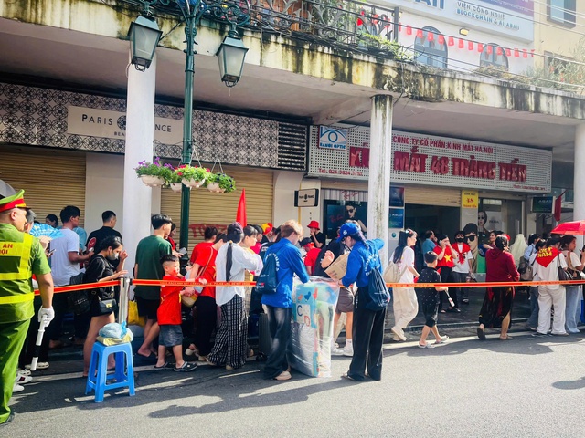 Sức trẻ tình nguyện đồng hành cùng Lễ kỷ niệm diễu binh, diễu hành A80- Ảnh 17. Sức trẻ tình nguyện đồng hành cùng Lễ kỷ niệm diễu binh, diễu hành A80- Ảnh 17.