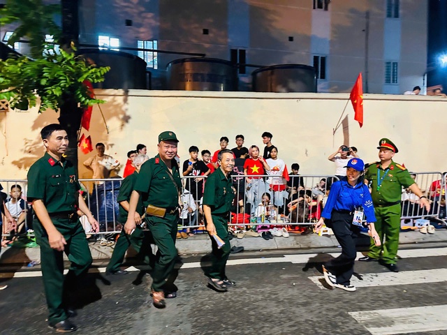 Sức trẻ tình nguyện đồng hành cùng Lễ kỷ niệm diễu binh, diễu hành A80- Ảnh 1. Sức trẻ tình nguyện đồng hành cùng Lễ kỷ niệm diễu binh, diễu hành A80- Ảnh 1.