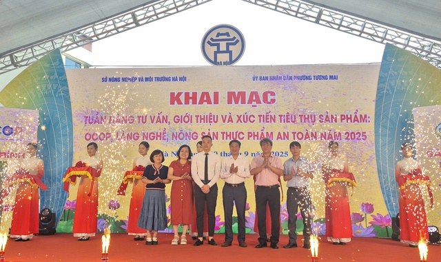 Giới thiệu quảng bá sản phẩm OCOP 14 tỉnh, thành tại Hà Nội- Ảnh 1. Giới thiệu quảng bá sản phẩm OCOP 14 tỉnh, thành tại Hà Nội- Ảnh 1.