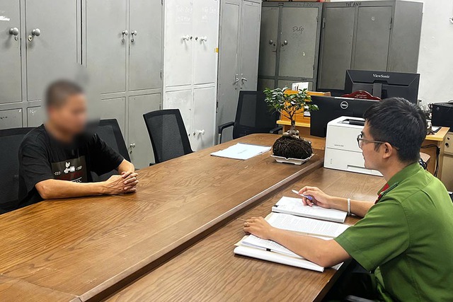 Hà Nội: Bắt nhóm đối tượng xả thải trái phép xuống sông Tô Lịch- Ảnh 1.