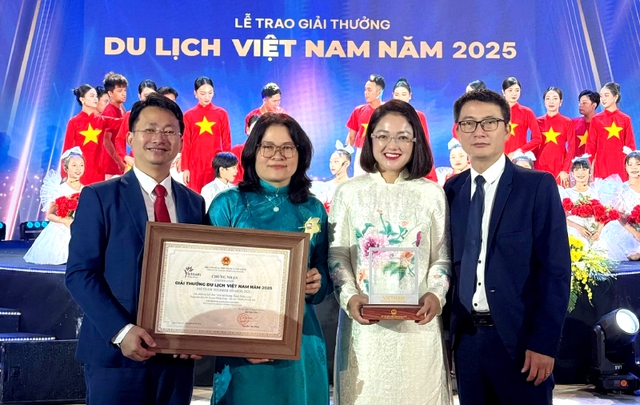 Hà Nội tỏa sáng tại Giải thưởng Du lịch Việt Nam 2025- Ảnh 1.