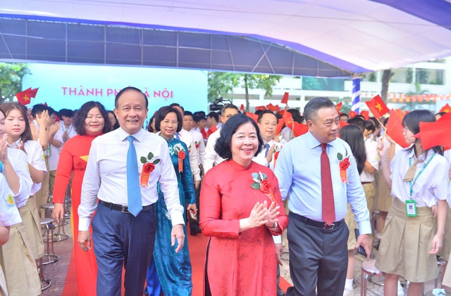 Hà Nội tham gia Lễ khai giảng đặc biệt năm học 2025-2026- Ảnh 1. Hà Nội tham gia Lễ khai giảng đặc biệt năm học 2025-2026- Ảnh 1.