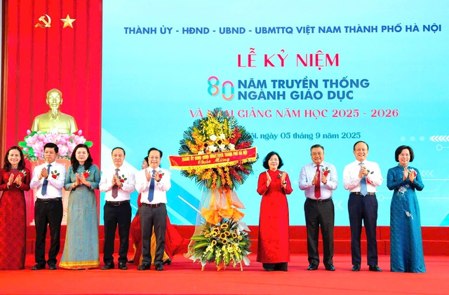 Hà Nội tham gia Lễ khai giảng đặc biệt năm học 2025-2026- Ảnh 4. Hà Nội tham gia Lễ khai giảng đặc biệt năm học 2025-2026- Ảnh 4.