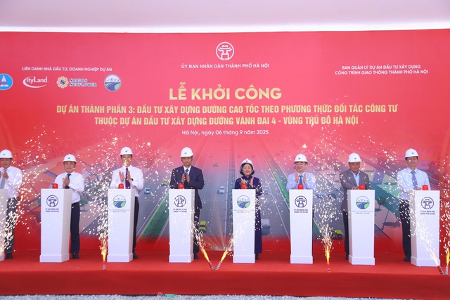Hà Nội khởi công tuyến cao tốc thuộc dự án Vành đai 4-Vùng Thủ đô- Ảnh 1. Hà Nội khởi công tuyến cao tốc thuộc dự án Vành đai 4-Vùng Thủ đô- Ảnh 1.