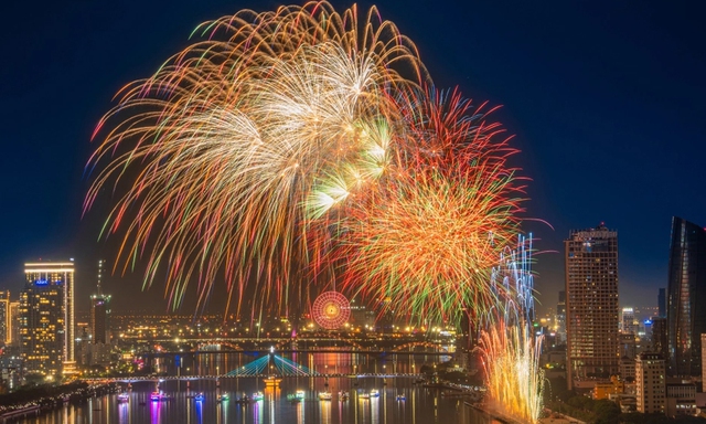 Hà Nội sẽ bắn pháo hoa chào mừng thành công Đại hội XIV của Đảng- Ảnh 1. Hà Nội sẽ bắn pháo hoa chào mừng thành công Đại hội XIV của Đảng- Ảnh 1.