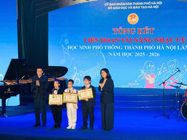 Đóng góp vào môi trường học tập hạnh phúc- Ảnh 1.
