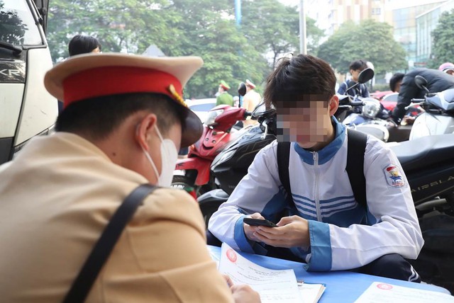 Xử lý gần 1700 học sinh vi phạm trật tự an toàn giao thông trong tháng 1/2026- Ảnh 1.