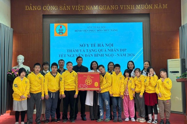 Chăm lo chu đáo để trẻ em đón Tết đầm ấm, tràn đầy yêu thương- Ảnh 1.