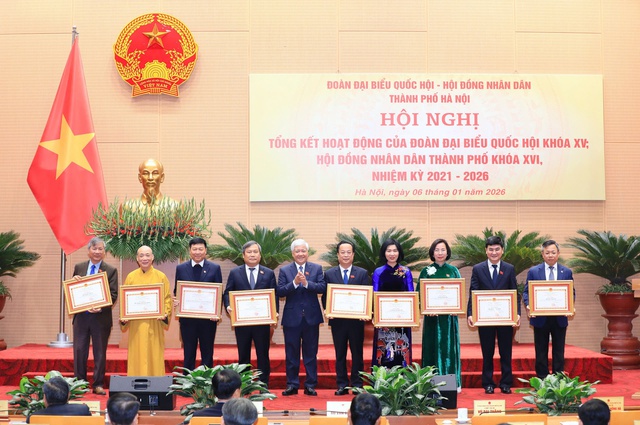 Phát huy vai trò đại biểu dân cử, đưa cơ chế chính sách thấm sâu vào đời sống- Ảnh 3. Phát huy vai trò đại biểu dân cử, đưa cơ chế chính sách thấm sâu vào đời sống- Ảnh 3.