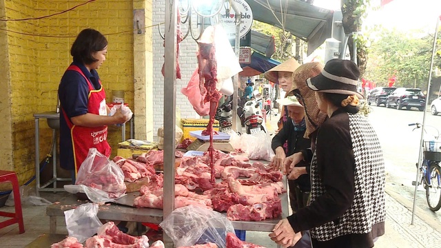 Xóa bỏ ‘chợ cóc’: Cần có lộ trình và bảo đảm sinh kế cho người dân- Ảnh 1.