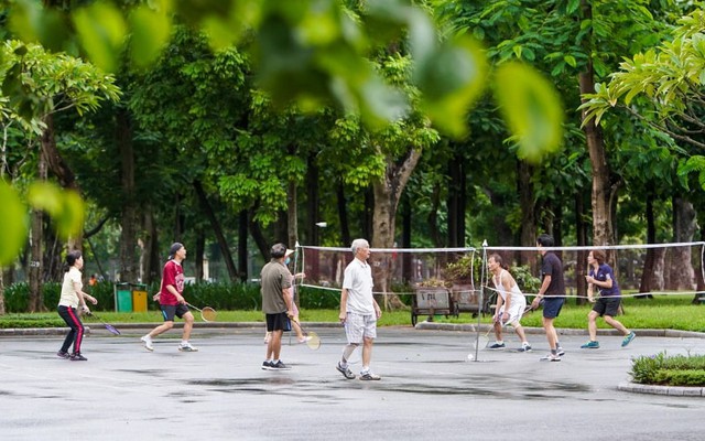 Hà Nội đẩy mạnh đầu tư xây dựng công viên, kiến tạo không gian xanh cho người dân- Ảnh 2.