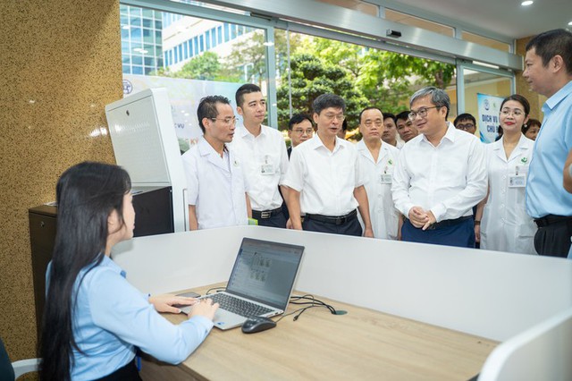 Hà Nội hỗ trợ đăng ký khai sinh ngay tại bệnh viện- Ảnh 1.