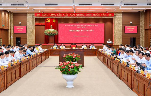 Hà Nội tập trung tháo gỡ điểm nghẽn, quyết tâm hoàn thành mục tiêu tăng trưởng 2 con số- Ảnh 2.