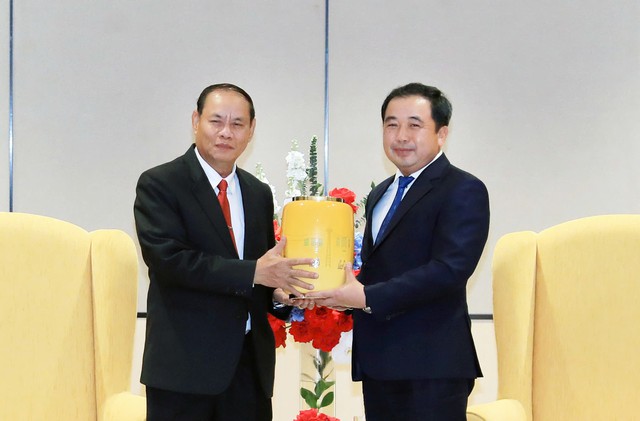 Hà Nội đề xuất 3 hướng hợp tác trọng tâm với các địa phương của Lào- Ảnh 2.