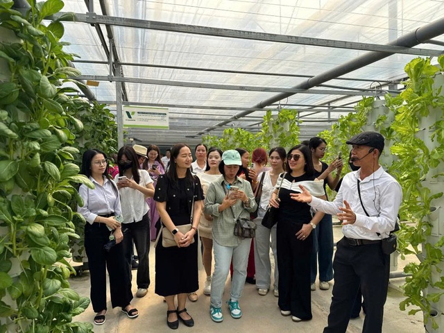 Hà Nội tìm cách đưa 18 làng nghề Chuyên Mỹ vào chuỗi du lịch- Ảnh 2.