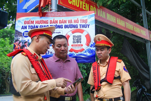 Đưa mã QR, nhóm Zalo đến các bến khách: Mô hình 'Dân vận khéo', gần dân từ cơ sở- Ảnh 1.