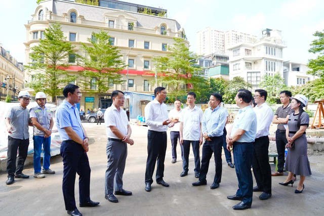 Hà Nội yêu cầu rút ngắn tiến độ, sớm bàn giao nhà tái định cư và nhà ở xã hội- Ảnh 1.