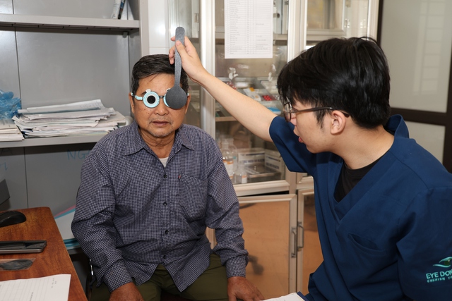 Bệnh viện Đông Đô từ Hà Nội mang ánh sáng đến người dân vùng cao Tuyên Quang- Ảnh 2.