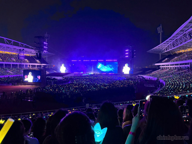 ‘BIGBANG 2026-2027 World Tour tại Hà Nội - XX : COSMOS’ thu hút khoảng 90.000 lượt khán giả - Ảnh 1.